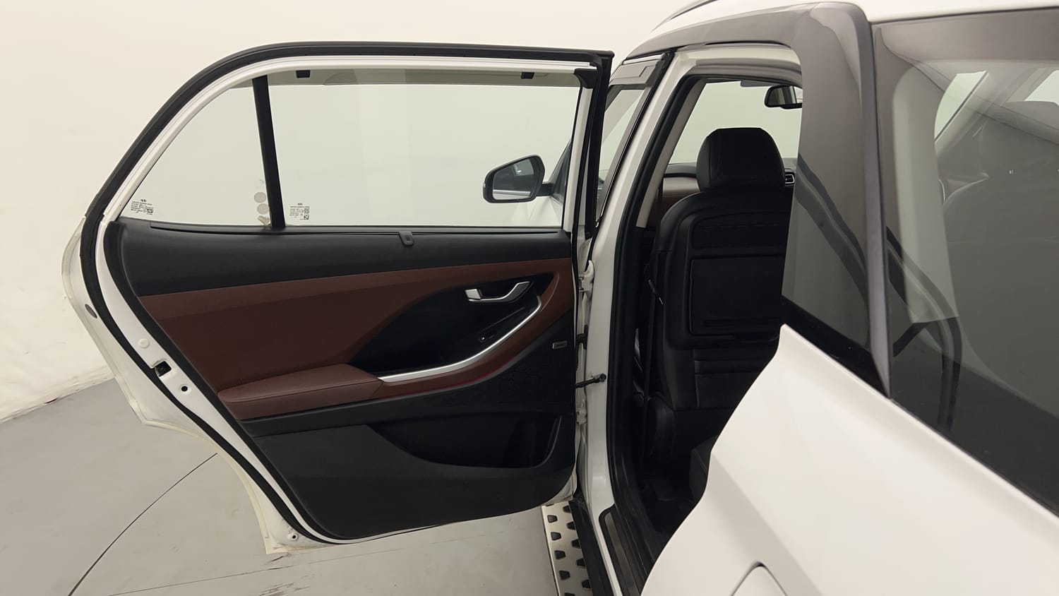 New Hyundai Alcazar interior LEFT REAR DOOR OPEN VIEW