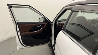 Used 2022 Hyundai Alcazar Signature (O) 6 STR 1.5 Diesel AT Diesel Automatic interior LEFT FRONT DOOR OPEN VIEW