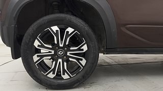Used 2023 Renault Kiger RXT (O) MT Petrol Manual tyres RIGHT REAR TYRE RIM VIEW
