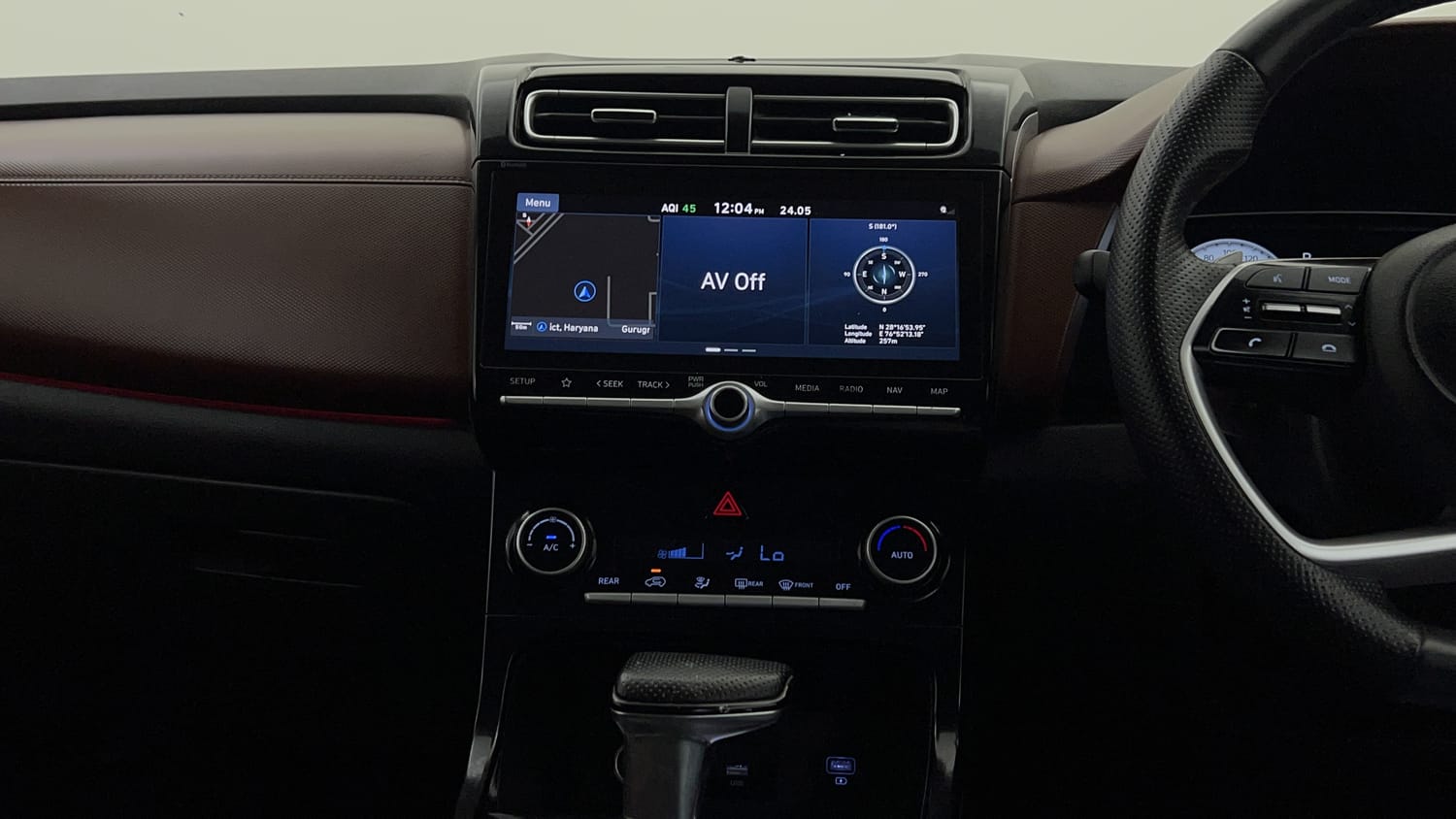 New Hyundai Alcazar interior MUSIC SYSTEM & AC CONTROL VIEW
