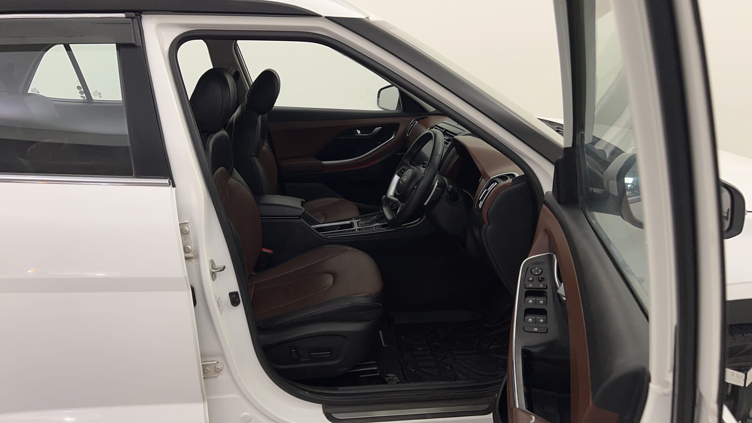 New Hyundai Alcazar interior RIGHT SIDE FRONT DOOR CABIN VIEW