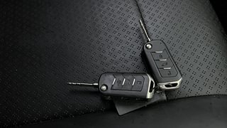 Used 2022 Mahindra XUV700 AX 5 Petrol AT 5 STR Petrol Automatic extra CAR KEY VIEW