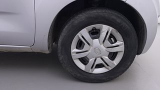 Used 2016 Datsun Redi-GO [2015-2019] T (O) Petrol Manual tyres RIGHT FRONT TYRE RIM VIEW