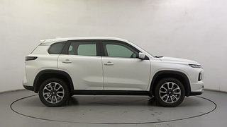 Used 2024 Maruti Suzuki Grand Vitara Zeta Smart Hybrid Petrol Manual exterior RIGHT SIDE VIEW