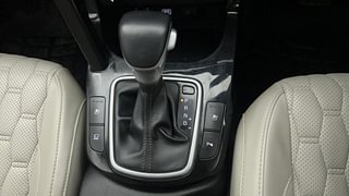 Used 2020 Kia Seltos [2019-2021] HTX Plus AT D Diesel Automatic interior GEAR  KNOB VIEW
