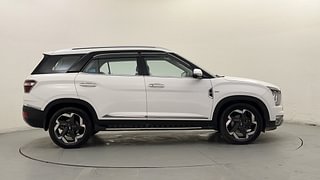 Used 2022 Hyundai Alcazar Signature (O) 6 STR 1.5 Diesel AT Diesel Automatic exterior RIGHT SIDE VIEW