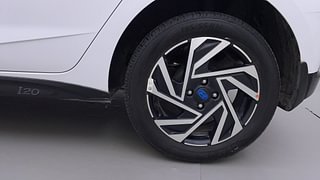 Used 2024 Hyundai New i20 Asta (O) 1.2 IVT Petrol Automatic tyres LEFT REAR TYRE RIM VIEW