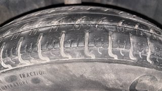 Used 2016 Datsun Redi-GO [2015-2019] T (O) Petrol Manual tyres RIGHT FRONT TYRE TREAD VIEW