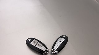 Used 2017 Maruti Suzuki Vitara Brezza [2016-2020] ZDi Plus Diesel Manual extra CAR KEY VIEW