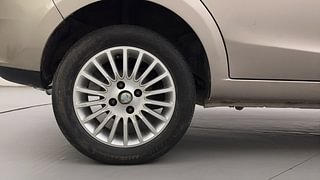 Used 2015 Tata Zest [2014-2019] XT Petrol Petrol Manual tyres RIGHT REAR TYRE RIM VIEW