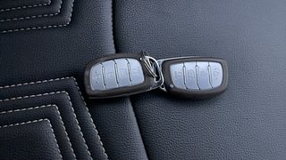 Used 2023 Hyundai Venue SX 1.5 CRDi Diesel Manual extra CAR KEY VIEW