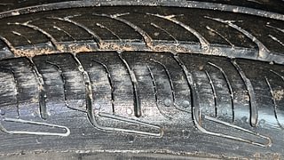 Used 2014 Maruti Suzuki Wagon R 1.0 [2010-2019] VXi Petrol Manual tyres LEFT REAR TYRE TREAD VIEW