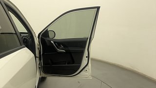 Used 2021 Mahindra XUV500 W7 Diesel Manual interior RIGHT FRONT DOOR OPEN VIEW