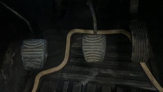 Used 2021 Mahindra XUV500 W7 Diesel Manual interior PEDALS VIEW