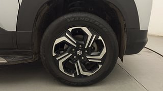 Used 2022 Maruti Suzuki Brezza ZXI Plus AT Dual Tone Petrol Automatic tyres RIGHT FRONT TYRE RIM VIEW