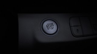Used 2023 Hyundai Venue SX 1.5 CRDi Diesel Manual top_features Keyless start