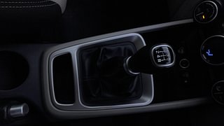 Used 2022 Hyundai Venue SX 1.2 Petrol Petrol Manual interior GEAR  KNOB VIEW