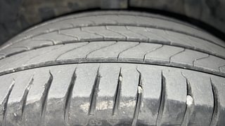 Used 2017 Maruti Suzuki Vitara Brezza [2016-2020] ZDi Plus Diesel Manual tyres LEFT FRONT TYRE TREAD VIEW
