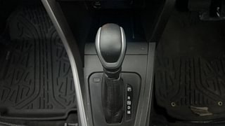 Used 2022 Maruti Suzuki Brezza ZXI Plus AT Dual Tone Petrol Automatic interior GEAR  KNOB VIEW