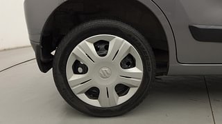 Used 2018 Maruti Suzuki Wagon R 1.0 [2010-2019] VXi Petrol Manual tyres RIGHT REAR TYRE RIM VIEW