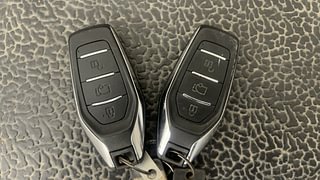 Used 2021 Mahindra XUV500 W7 Diesel Manual extra CAR KEY VIEW