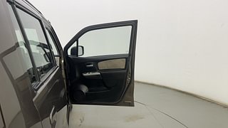 Used 2014 Maruti Suzuki Wagon R 1.0 [2010-2019] VXi Petrol Manual interior RIGHT FRONT DOOR OPEN VIEW