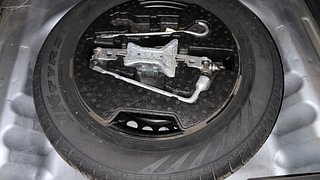 Used 2017 Maruti Suzuki Vitara Brezza [2016-2020] ZDi Plus Diesel Manual tyres SPARE TYRE VIEW