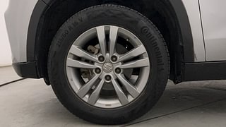 Used 2017 Maruti Suzuki Vitara Brezza [2016-2020] ZDi Plus Diesel Manual tyres LEFT FRONT TYRE RIM VIEW