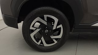 Used 2023 Nissan Magnite XV Premium Turbo CVT (O) Petrol Automatic tyres RIGHT REAR TYRE RIM VIEW