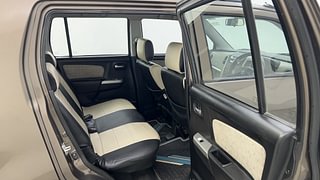 Used 2014 Maruti Suzuki Wagon R 1.0 [2010-2019] VXi Petrol Manual interior RIGHT SIDE REAR DOOR CABIN VIEW