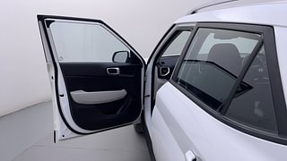 Used 2022 Hyundai Venue SX 1.2 Petrol Petrol Manual interior LEFT FRONT DOOR OPEN VIEW