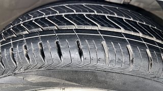 Used 2019 Maruti Suzuki New Ertiga ZXi Plus Petrol Manual tyres RIGHT FRONT TYRE TREAD VIEW