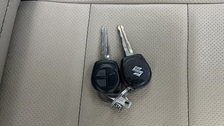 Used 2014 Maruti Suzuki Wagon R 1.0 [2010-2019] VXi Petrol Manual extra CAR KEY VIEW