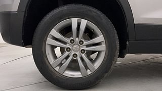 Used 2017 Maruti Suzuki Vitara Brezza [2016-2020] ZDi Plus Diesel Manual tyres RIGHT REAR TYRE RIM VIEW