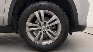 Used 2017 Maruti Suzuki Vitara Brezza [2016-2020] ZDi Plus Diesel Manual tyres RIGHT FRONT TYRE RIM VIEW