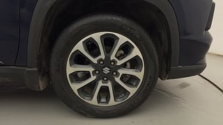 Used 2023 Maruti Suzuki Grand Vitara Alpha Smart Hybrid Petrol Manual tyres RIGHT FRONT TYRE RIM VIEW