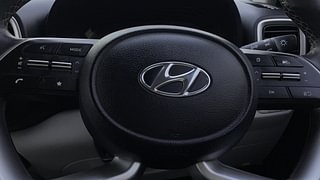 Used 2023 Hyundai Venue SX 1.5 CRDi Diesel Manual top_features Airbags