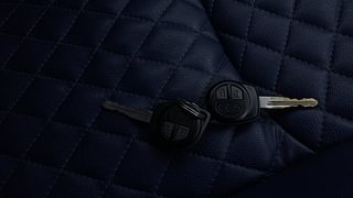 Used 2018 maruti-suzuki Vitara Brezza ZDi AGS Diesel Automatic extra CAR KEY VIEW