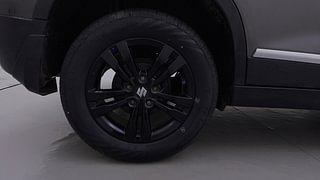 Used 2018 maruti-suzuki Vitara Brezza ZDi AGS Diesel Automatic tyres RIGHT REAR TYRE RIM VIEW