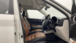 Used 2023 Hyundai Venue SX (O) 1.5 CRDi Diesel Manual interior RIGHT SIDE FRONT DOOR CABIN VIEW