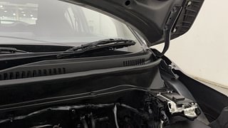 Used 2022 Maruti Suzuki Ignis Zeta 1.2 MT Petrol Manual engine ENGINE LEFT SIDE HINGE & APRON VIEW