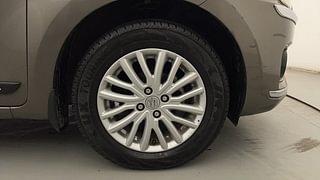 Used 2019 Maruti Suzuki Dzire ZDi AMT Diesel Automatic tyres RIGHT FRONT TYRE RIM VIEW