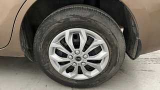 Used 2018 Maruti Suzuki Dzire VXi AMT Petrol Automatic tyres LEFT REAR TYRE RIM VIEW