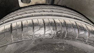Used 2023 Hyundai Venue SX (O) 1.5 CRDi Diesel Manual tyres LEFT FRONT TYRE TREAD VIEW