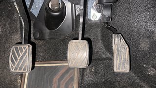 Used 2022 Maruti Suzuki Wagon R 1.0 LXI CNG Petrol+cng Manual interior PEDALS VIEW
