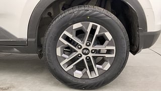 Used 2023 Hyundai Venue SX (O) 1.5 CRDi Diesel Manual tyres LEFT REAR TYRE RIM VIEW