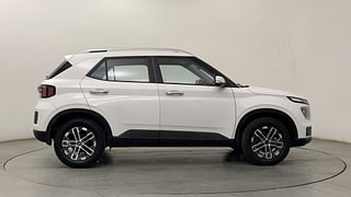 Used 2023 Hyundai Venue SX (O) 1.5 CRDi Diesel Manual exterior RIGHT SIDE VIEW