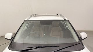 Used 2023 Hyundai Venue SX (O) 1.5 CRDi Diesel Manual exterior FRONT WINDSHIELD VIEW