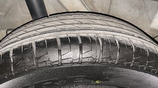 Used 2023 Hyundai Venue SX (O) 1.5 CRDi Diesel Manual tyres RIGHT REAR TYRE TREAD VIEW