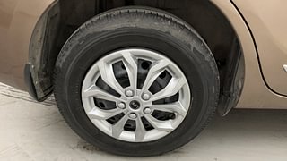 Used 2018 Maruti Suzuki Dzire VXi AMT Petrol Automatic tyres RIGHT REAR TYRE RIM VIEW